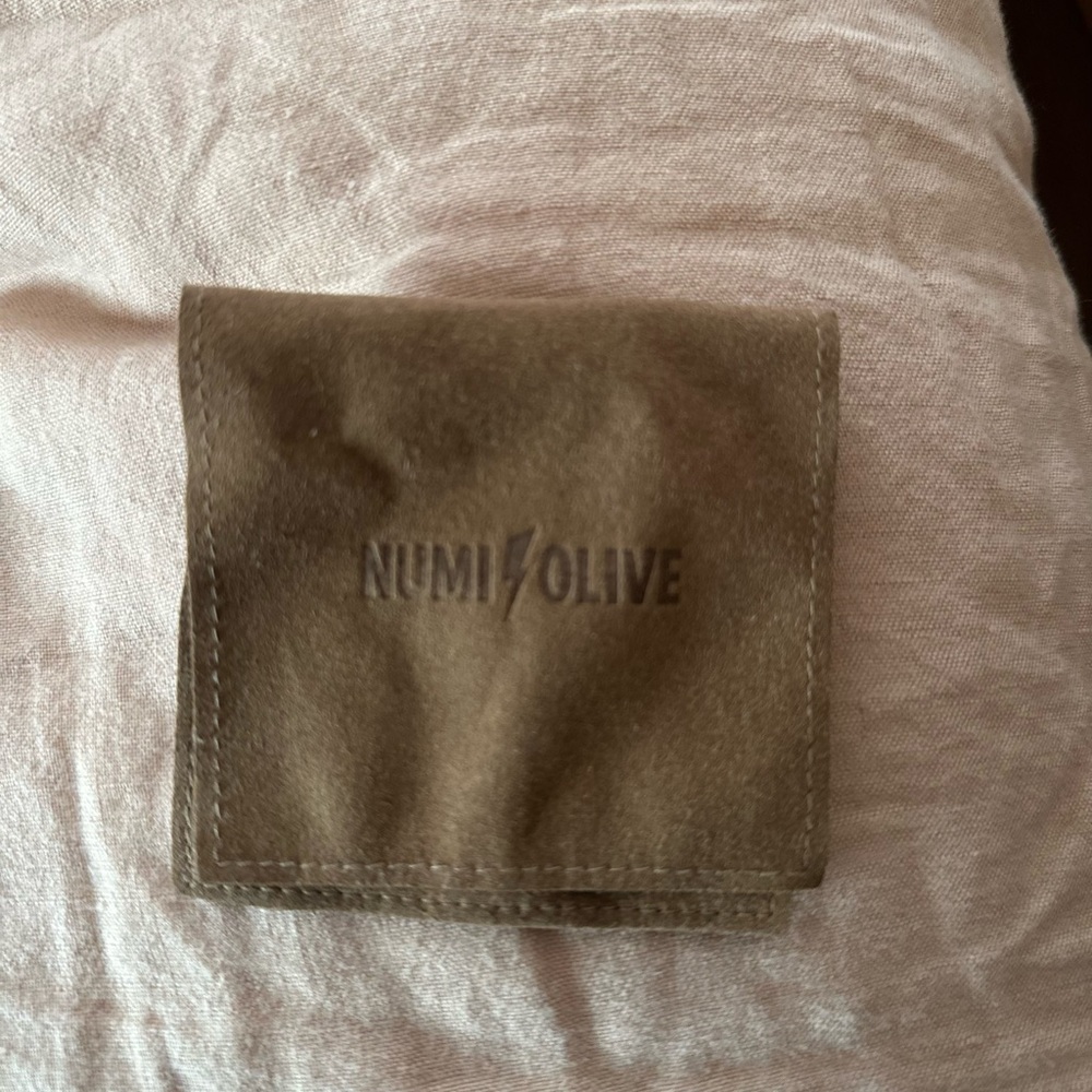Numi Olive Necklace - Picture 8 of 8